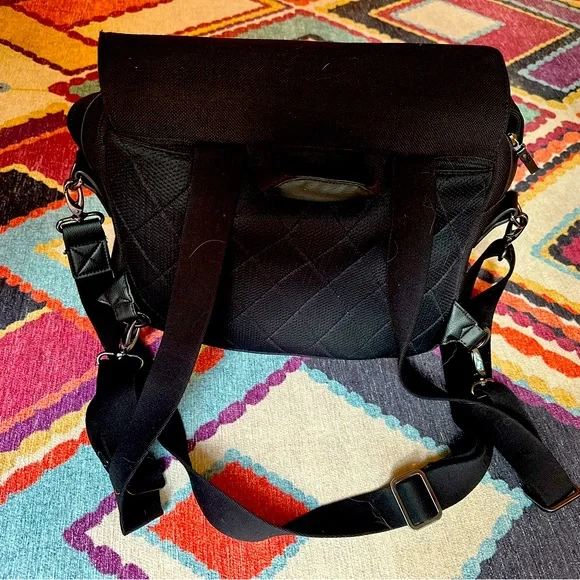 Nuna Caviar Diaper Bag - Picture 2 of 3